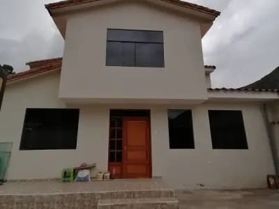 Vendo lindo chalet en Valle Sagrado del Cusco (Calca)