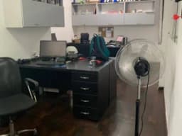 Se alquila oficina o mini depa