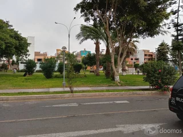 CASA EN VENTA FRENTE A PARQUE. GRAN OPORTUNIDAD! — foto 3