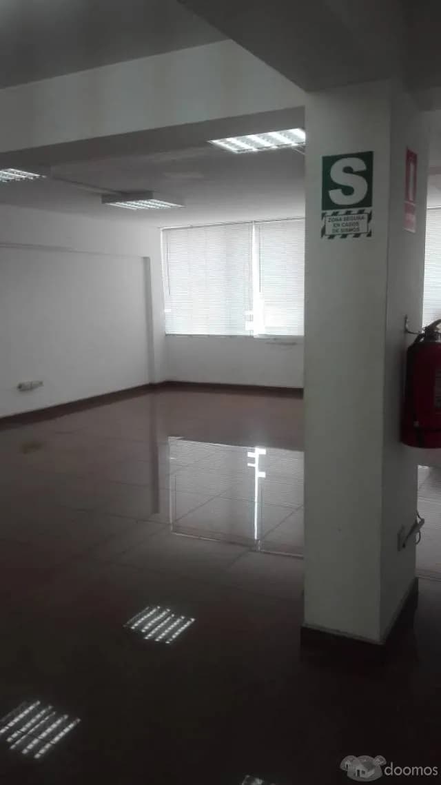 ALQUILO OFICINA AMPLIA Y MODERNA CENTRO FINANCIERO SAN ISIDRO — foto 6