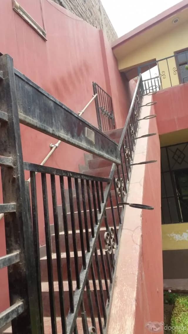 VENDO CASA POR VIAJE — foto 2