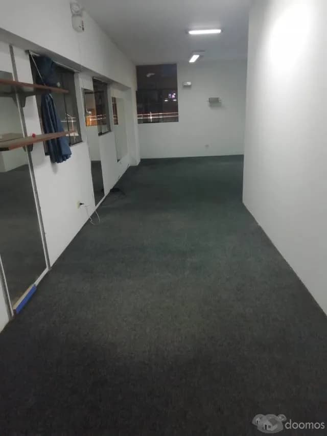 Alquiler de oficina de 60 mts2 en Surquillo — foto 2