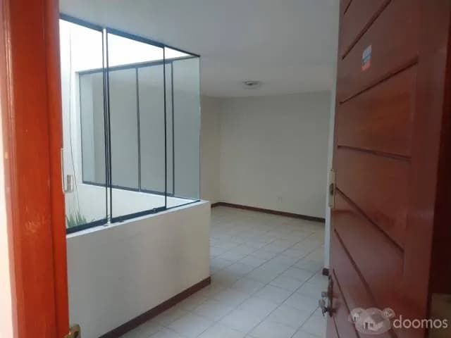 Departamento interior 2do. piso 2 dormitorios 75 m² — foto 2