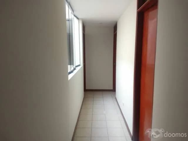 Departamento interior 2do. piso 2 dormitorios 75 m² — foto 3