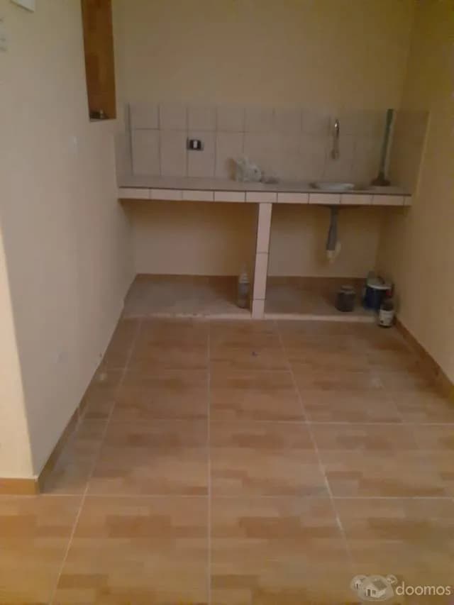 Se vende lindo chalet de dos plantas remodelado — foto 3