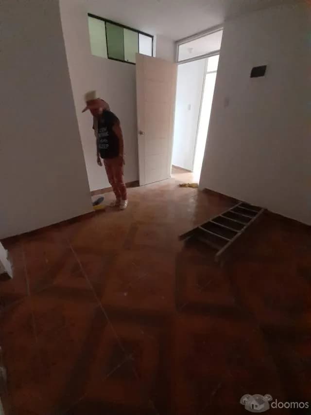 Se vende lindo chalet de dos plantas remodelado — foto 4