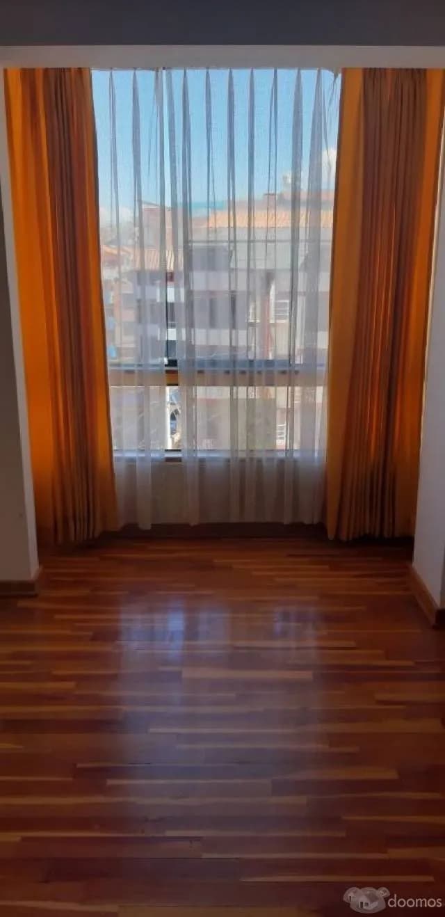 EN VENTA DEPARTAMENTO EN URB. VERSALLES — foto 10