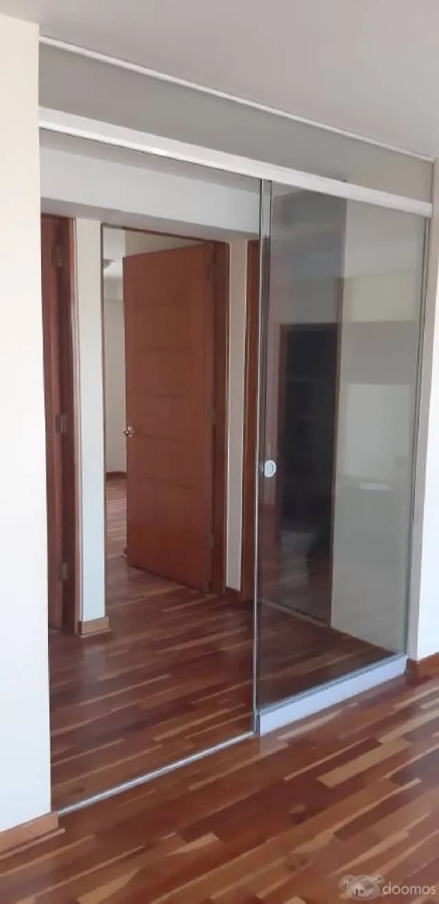 EN VENTA DEPARTAMENTO EN URB. VERSALLES — foto 12