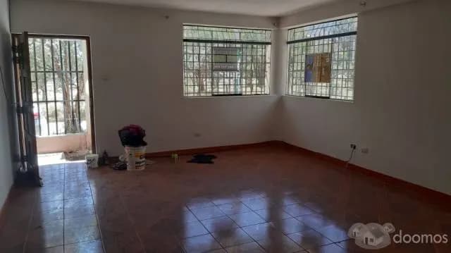EN VENTA DEPARTAMENTO EN ESQUINA EN URB. HUANCARO — foto 3