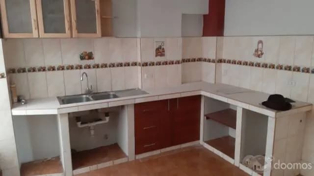 EN VENTA DEPARTAMENTO EN ESQUINA EN URB. HUANCARO — foto 5