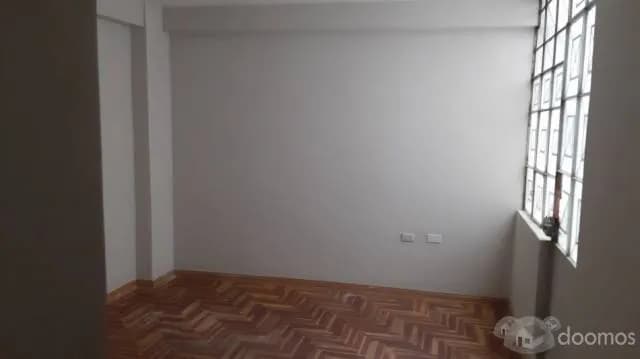 EN VENTA DEPARTAMENTO EN ESQUINA EN URB. HUANCARO — foto 11