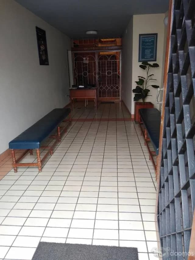 Vendo  Edificio con local comercial y oficinas  en Jr. independencia cerca Plaza  de Armas — foto 12