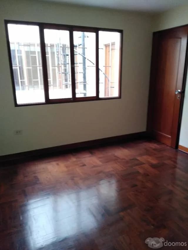 Vendo  Edificio con local comercial y oficinas  en Jr. independencia cerca Plaza  de Armas — foto 10