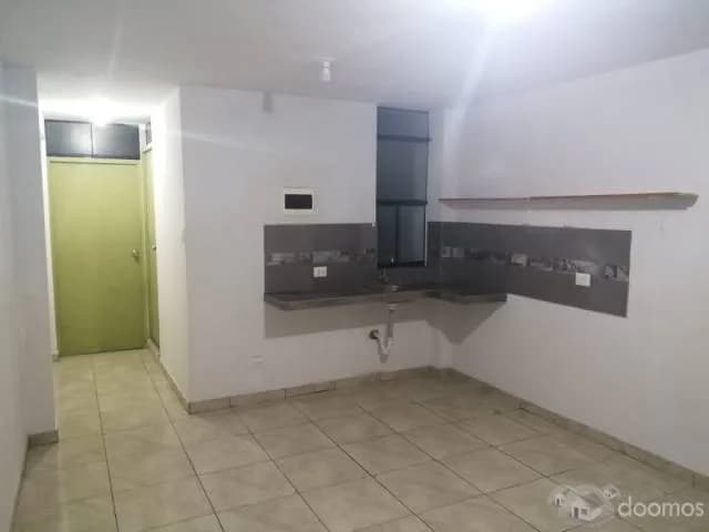 Alquilo MINI-DEPARTAMENTO (SMP - Urb. Perú) — foto 3