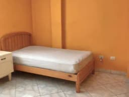 Habitación Persona Sola o maximo 2 adultos. A Una Cuadra Municipalidad Chorrillos O 3 Cuadras Estación Matellini Metropolitano