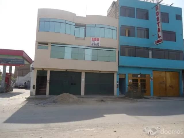 ALQUILER AMPLIO LOCAL EN AV. UNIVERSITARIA - COMAS — foto 2