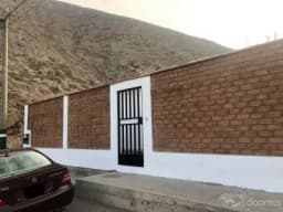 Casa en esquina en Zona ''G'' Cieneguilla de 360 m2