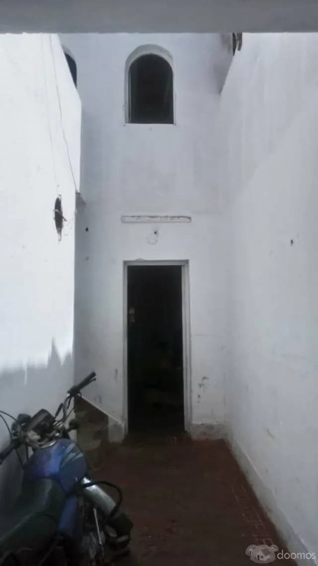 OCASIÓN!!! REMATO CASA COMO TERRENO EN LA PERLA — foto 3