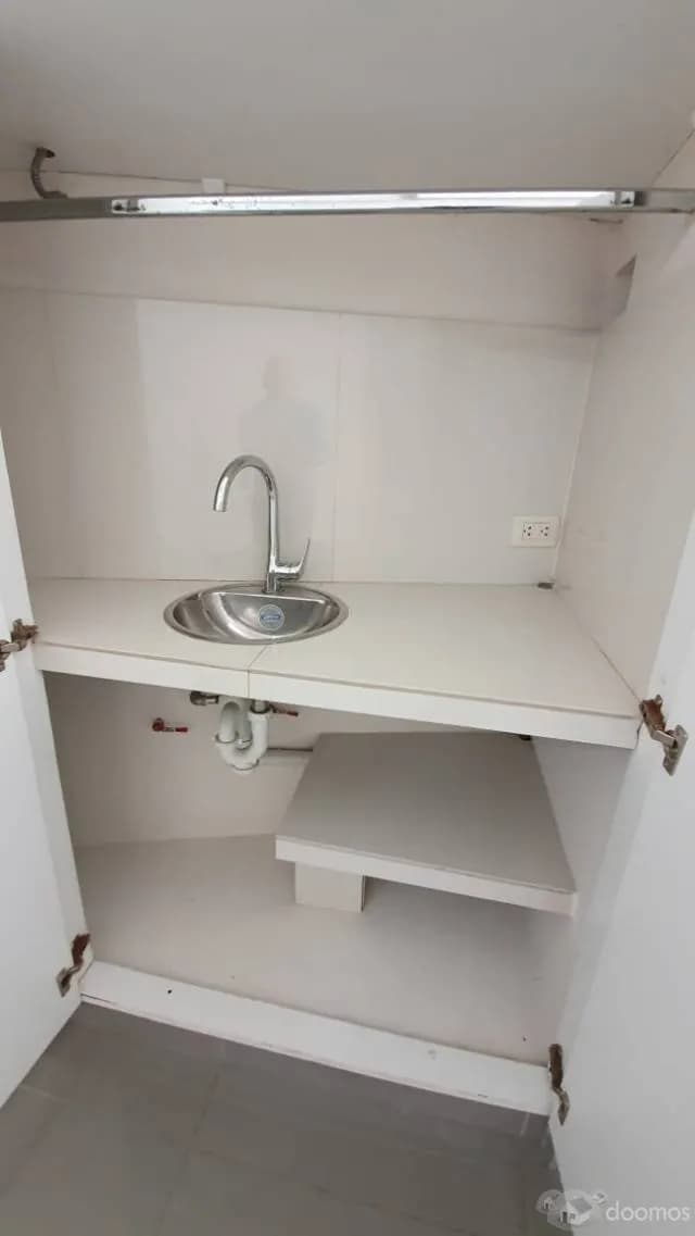 Alquilo Habitación Independiente en Santiago de Surco — foto 6