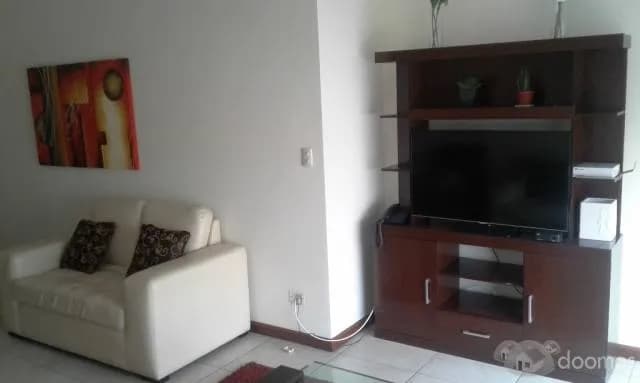 SE ALQUILA LINDO DEPARTAMENTO CERCA A LARCOMAR EN MIRAFLORES — foto 3