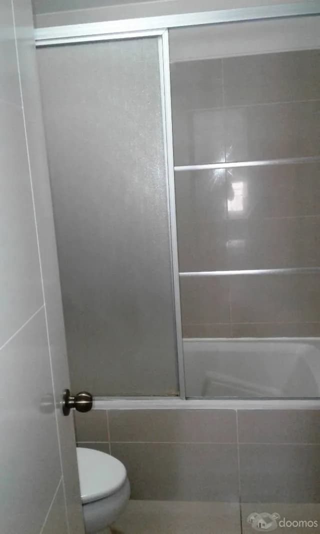 SE ALQUILA LINDO DEPARTAMENTO CERCA A LARCOMAR EN MIRAFLORES — foto 6