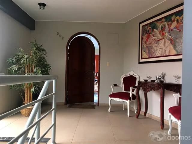 VENDO AMPLIO DEPARTAMENTO EN CASUARINAS - SURCO DE 185 M2 — foto 3