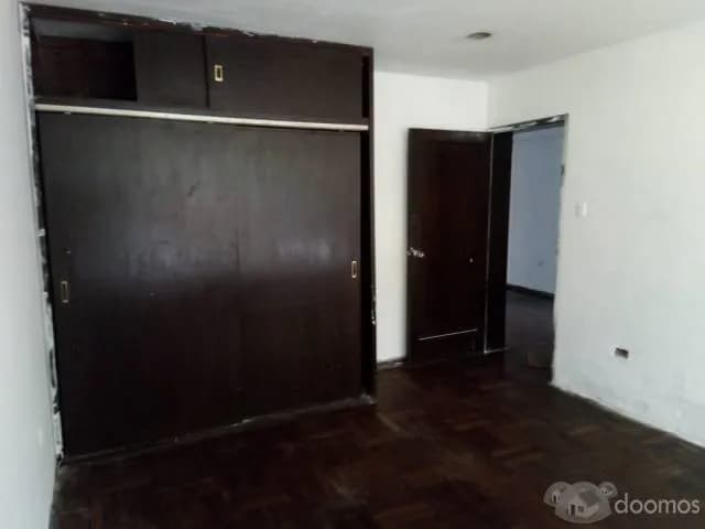 VENDO DEPARTAMENTO TODO EL PRIMER PISO — foto 5
