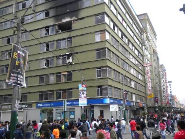 Vendo Tienda 50m2 en Galeria Guizado - Gamarra — foto 2
