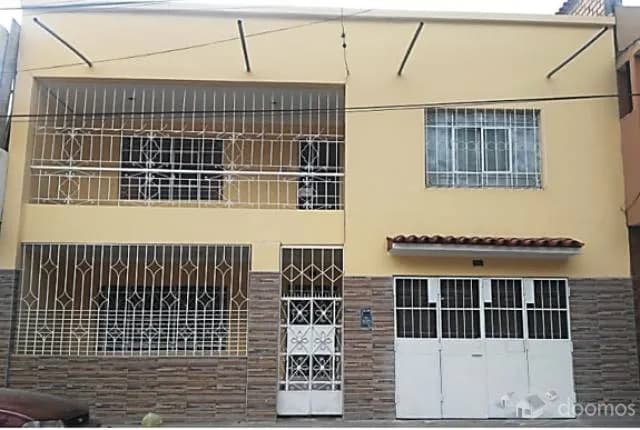 VENDO CASA DE DOS PISOS EN LA CUIDAD DE HUANUCO — foto 1