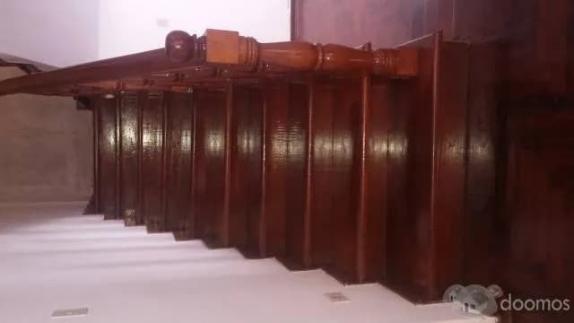 SE ALQUILA O VENDE  CASA AMPLIA PARA EMPRESAS — foto 2