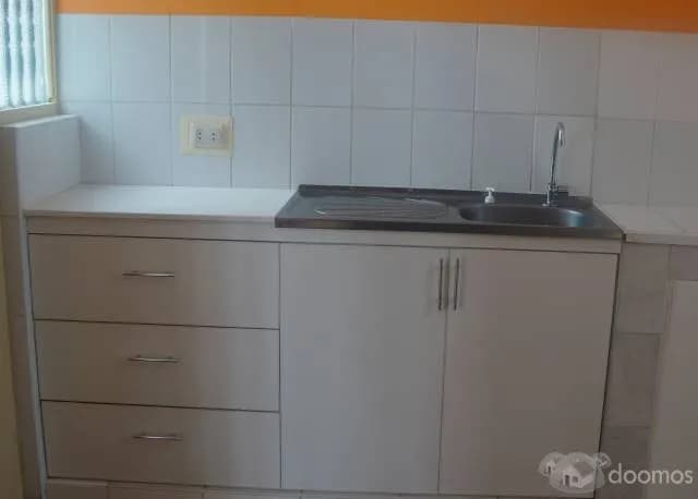 SE ALQUILA O VENDE  CASA AMPLIA PARA EMPRESAS — foto 7