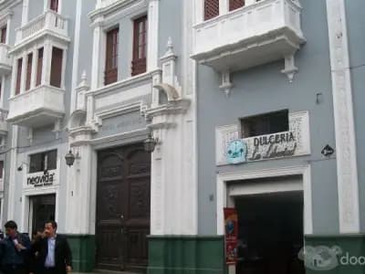 VENDO LOCAL EN PLENO CENTRO HISTÓRICO DE TRUJILLO