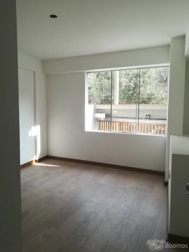 DEPARTAMENTO DE ESTRENO/ PRIMER PISO/ EXCELENTE VISTA — foto 1