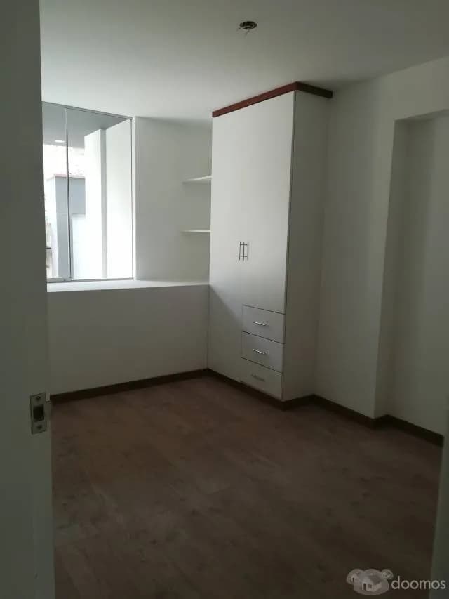 DEPARTAMENTO DE ESTRENO/ PRIMER PISO/ EXCELENTE VISTA — foto 2