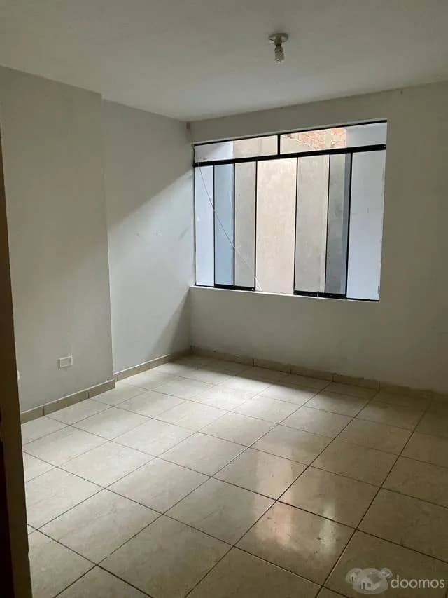 Alquiler Departamento 140m2-2do. piso Frente a parque — foto 8