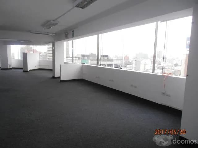 ALQUILER DE OFICINA IMPLEMENTADA EN MIRAFLORES — foto 5