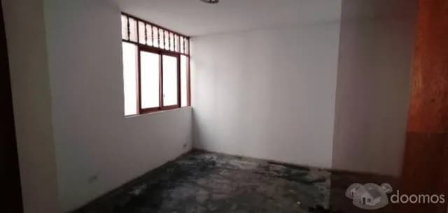 Amplia y bien ubicada casa- documentacion en orden — foto 7