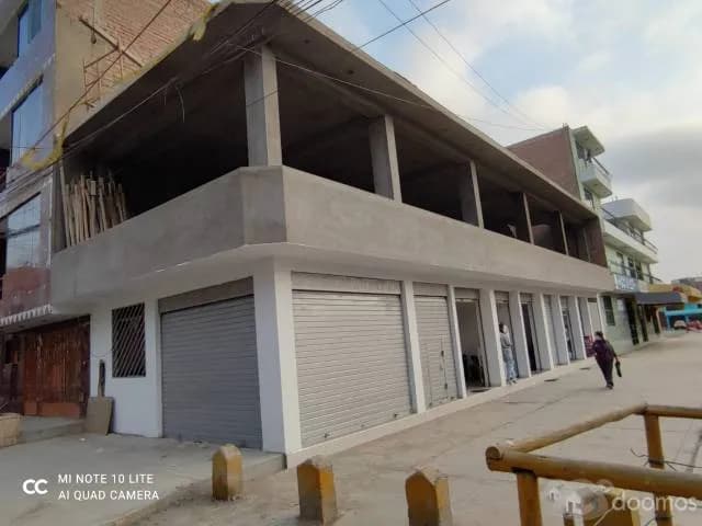 Se alquila local comercial todo 2° piso Excelente ubicacion — foto 2