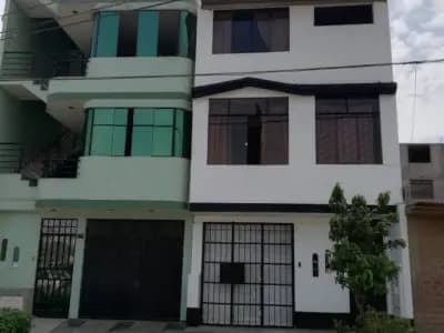 VENTA DE CASA EN URB. LUCYANA - CARABAYLLO.