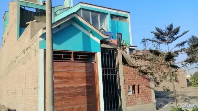 CASA EN VENTA EN LA URB. SAN ANTONIO DE CARABAYLLO — foto 1