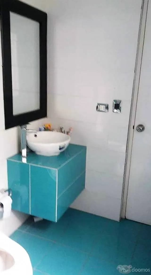 CASA EN VENTA EN LA URB. SAN ANTONIO DE CARABAYLLO — foto 8