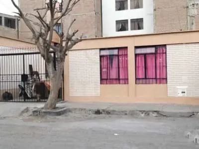 SE VENDE CASA DE 160 M2 EN SAN JUAN DE MIRAFLORES
