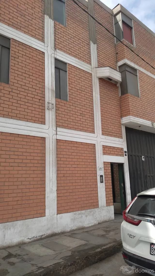 REMATE Local Industrial Callao - Aeropuerto — foto 1
