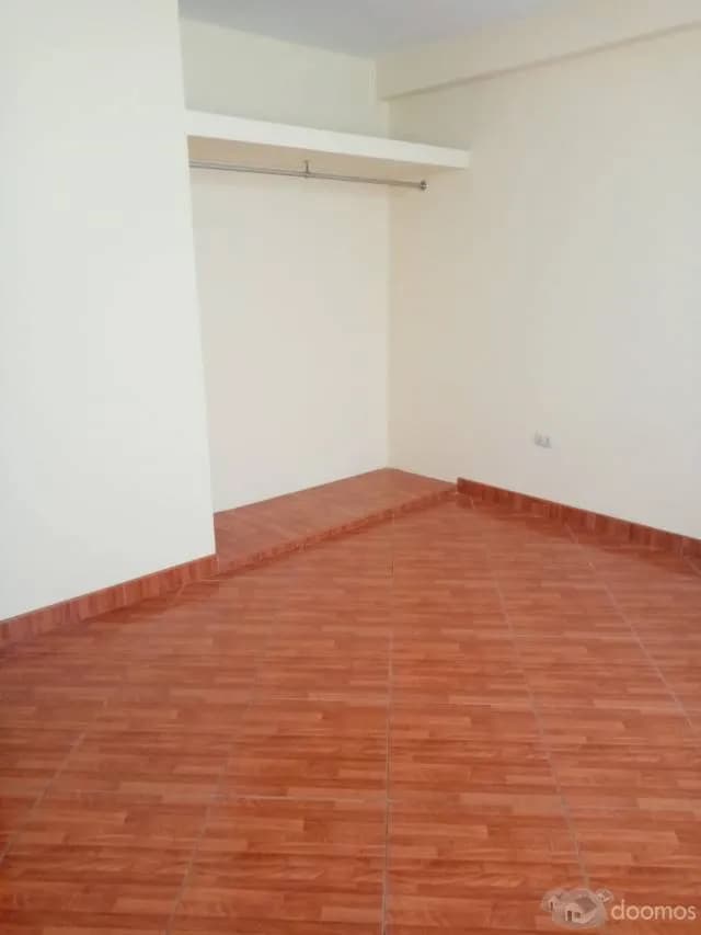 SE ALQUILA DEPARTAMENTO EN EL TERCER PISO — foto 2