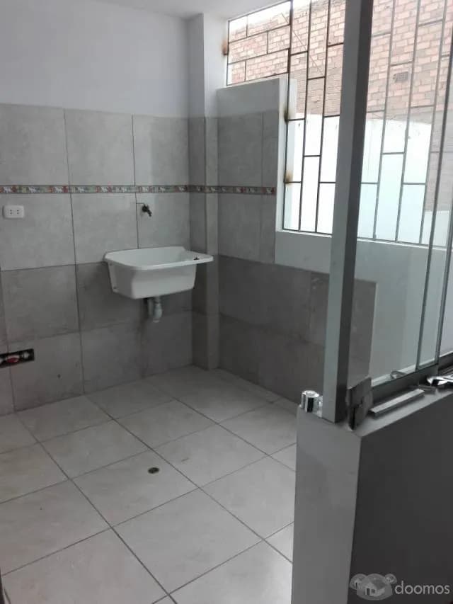 Venta amplio departamento Av. Bertello Lima — foto 7