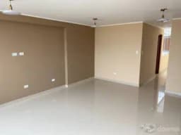 DPTO. ESTRENO SURCO - CÉNTRICO