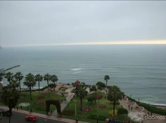 VENTA DE DEPARTAMENTO EN EL MALECON CISNEROS — foto 1