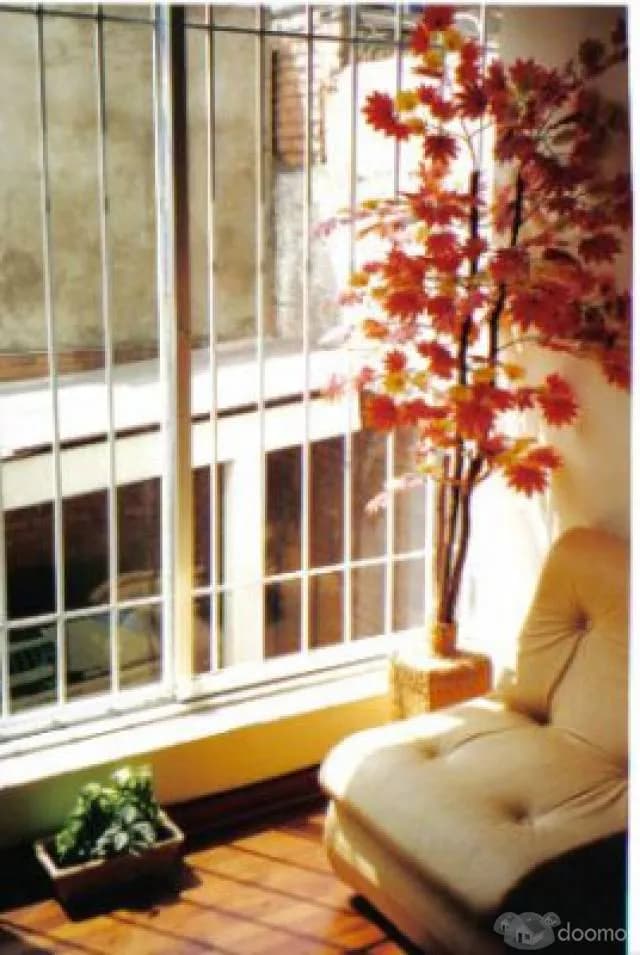 Vendo lindo departamento de 2 dormitorios,  amoblado. Vista interior — foto 3