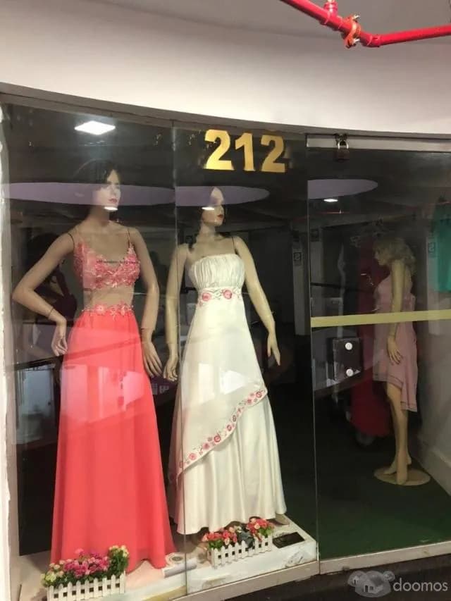 EN VENTA LOCAL COMERCIAL EN MIRAFLORES EDIFICIO CARACOL — foto 1
