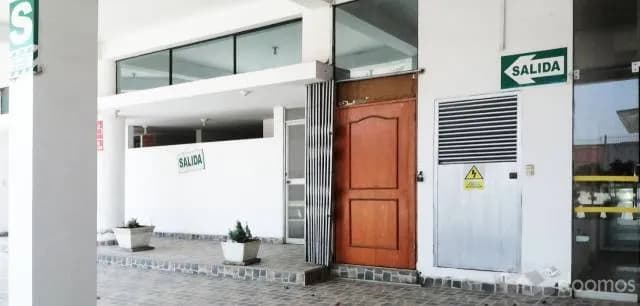 ????LOCAL COMERCIAL DE 1000 M2 DE 4 PISOS , CON TODO IDEAL PARA NEGOCIO DE BUSES???? — foto 4